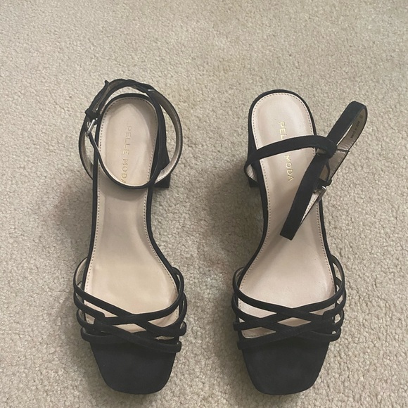 Pelle Moda Black Suede Strappy Block Heel Platform Sandals Size 8M - Picture 2 of 12